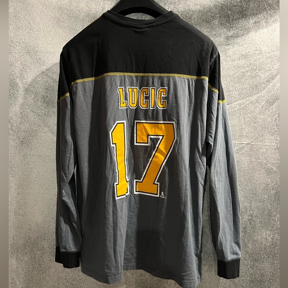 Milan Lucic Boston Bruins Long Sleeved Shirt Sz XL - Picture 3 of 5